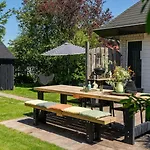 Toekomst 26 - Not Intended For Company Or Work-related * Ouddorp