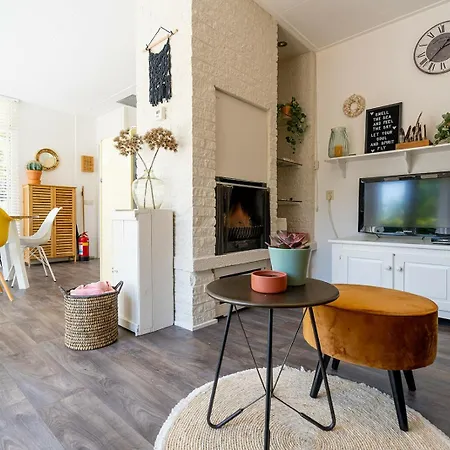 Toekomst 26 - Not Intended For Company Or Work-related 別荘 *