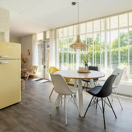 Toekomst 26 - Not Intended For Company Or Work-related * アウドルプ