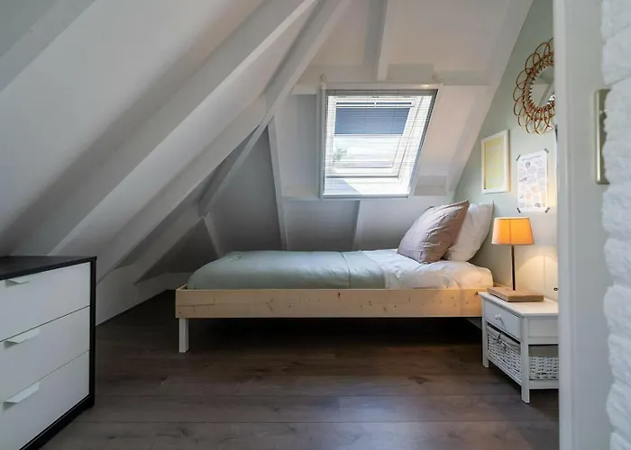 Toekomst 26 - Not Intended For Company Or Work-related 別荘