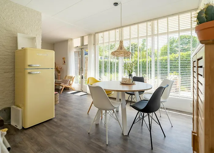 Toekomst 26 - Not Intended For Company Or Work-related * アウドルプ