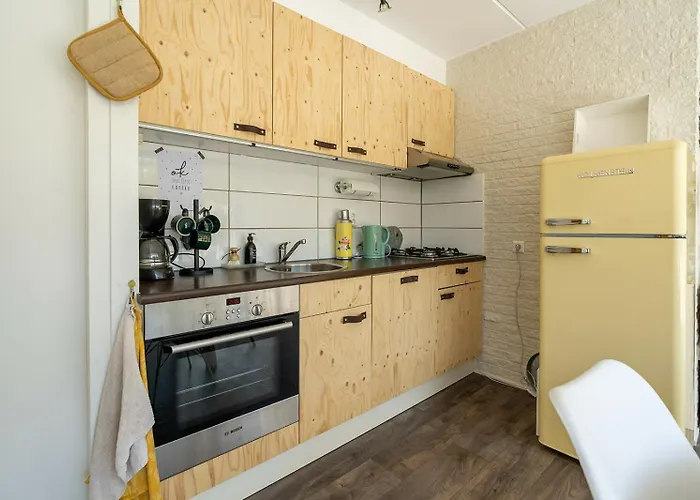 Toekomst 26 - Not Intended For Company Or Work-related * アウドルプ