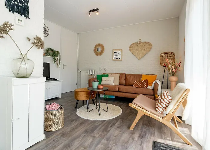 Toekomst 26 - Not Intended For Company Or Work-related 別荘