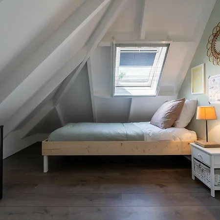 Toekomst 26 - Not Intended For Company Or Work-related 펜션