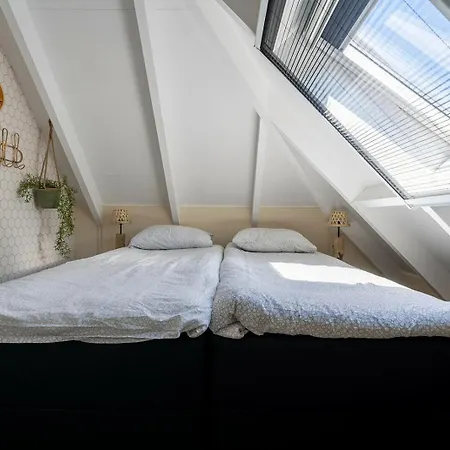 Toekomst 26 - Not Intended For Company Or Work-related Semesterbostad