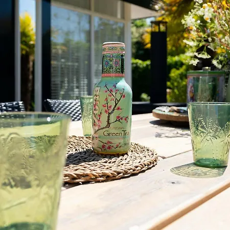 Toekomst 26 - Not Intended For Company Or Work-related