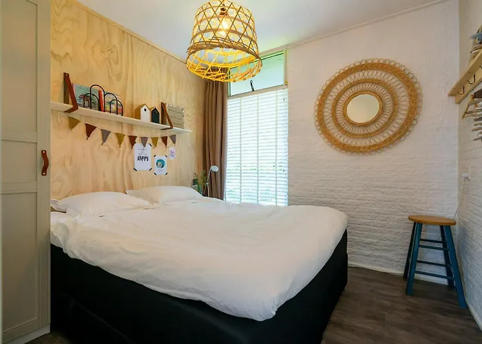 Toekomst 26 - Not Intended For Company Or Work-related بيت للعطل