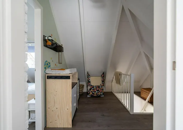 Toekomst 26 - Not Intended For Company Or Work-related *